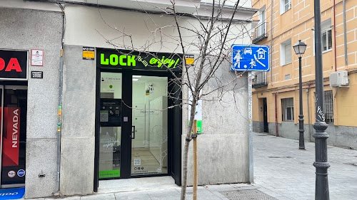 LOCK & enjoy! Plaza de España: foto de su ficha de Google Maps