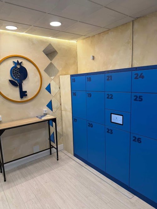 Consignas Taquillas Puerta Real (Smart lockers): foto de su ficha de Google Maps